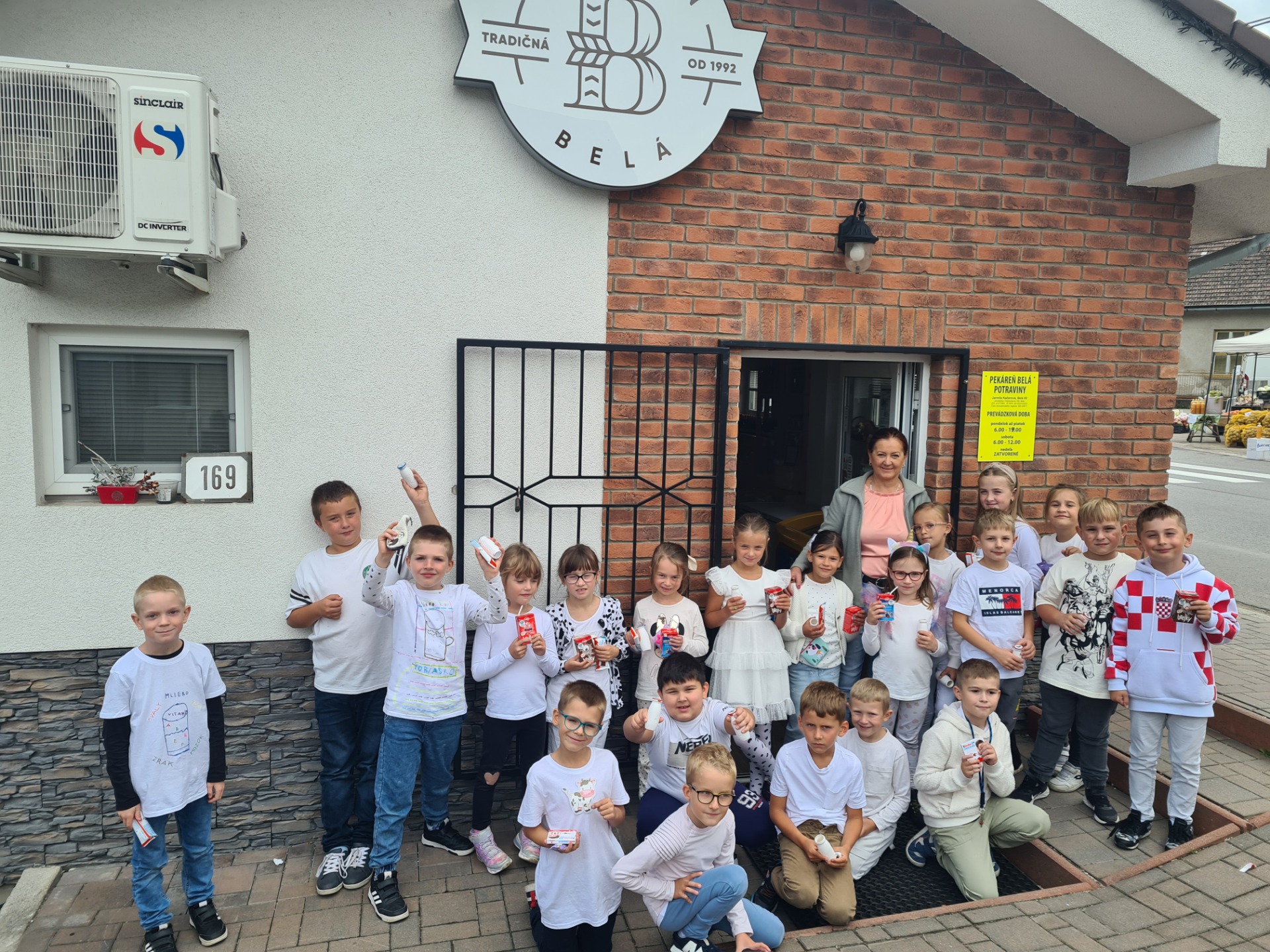 25. september - Naše prvé nákupy, ďakujeme Zarkinej starkej :)